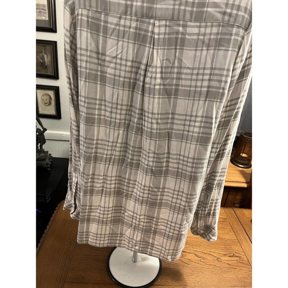 GAP Womens Gray & White Plaid Collar Pleated Front Flannel Blouse Sz Small EUC - Picture 6 of 9